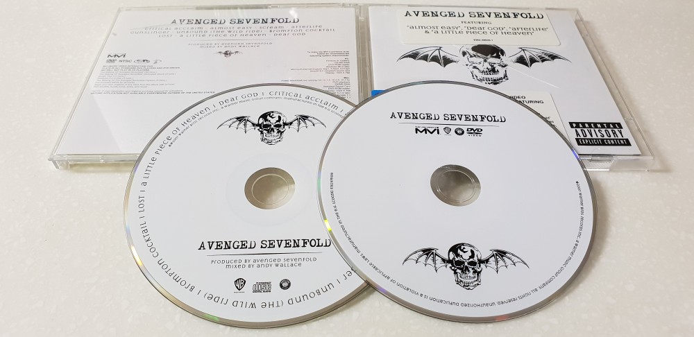 Avenged Sevenfold - Live In The LBC & Diamonds In The Rough (CD/DVD) -   Music