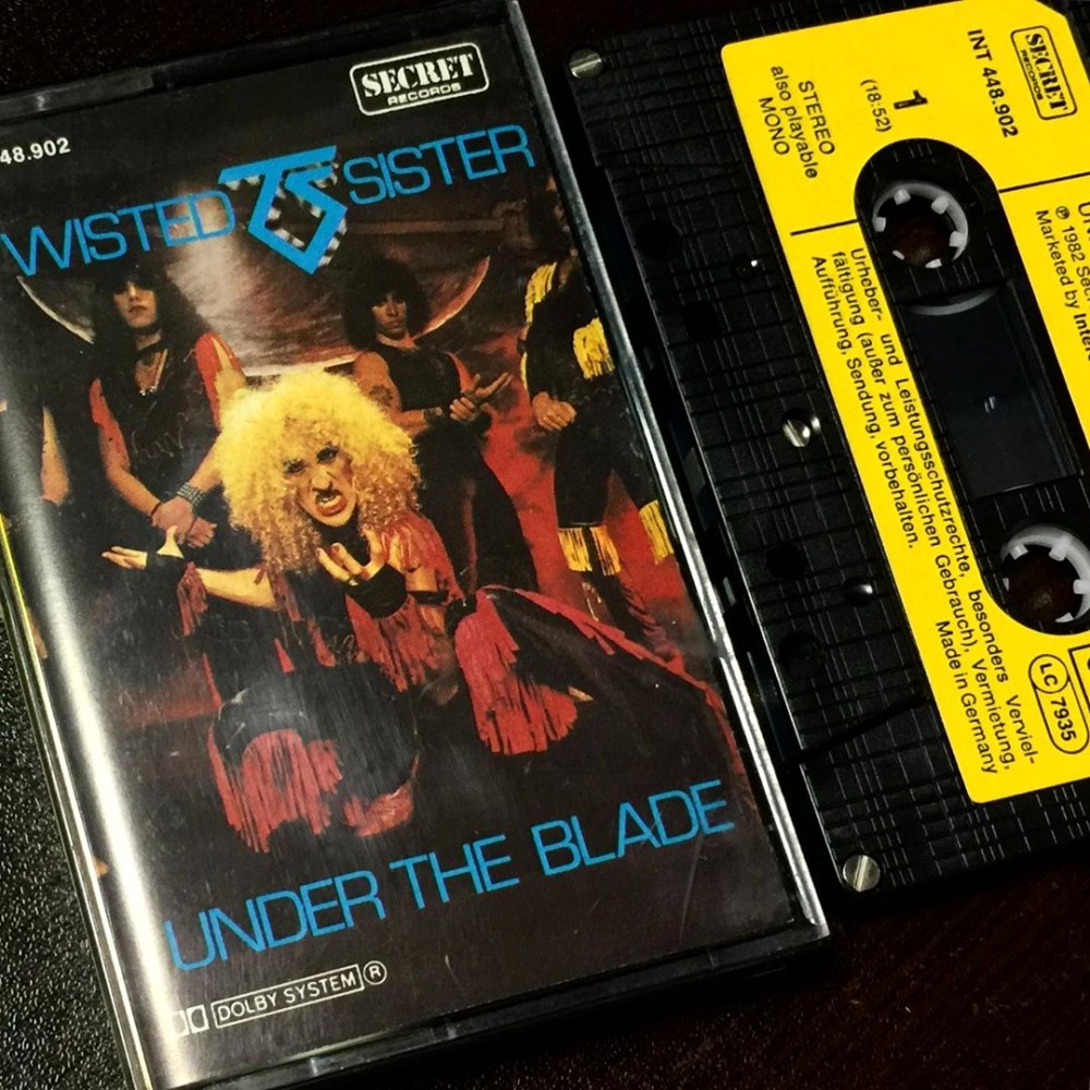 Twisted Sister - Under the Blade Cassette Photo