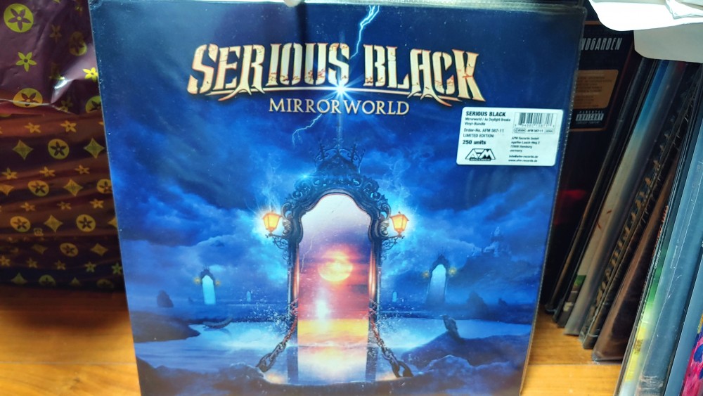Serious Black - Mirrorworld Vinyl Photo