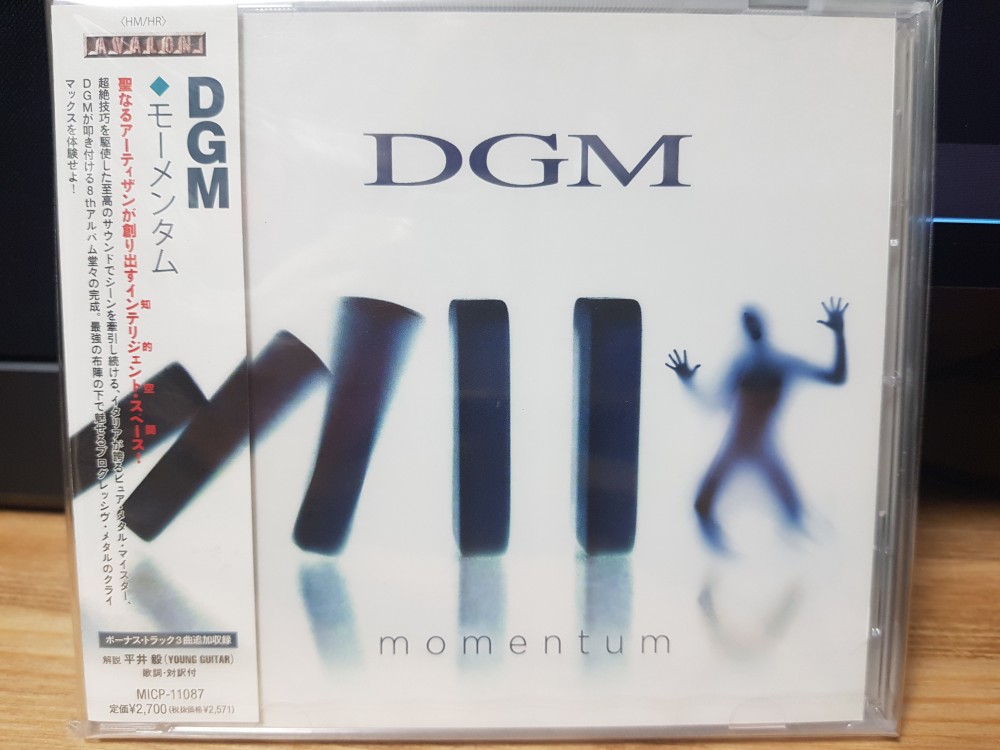 DGM - Momentum CD Photo
