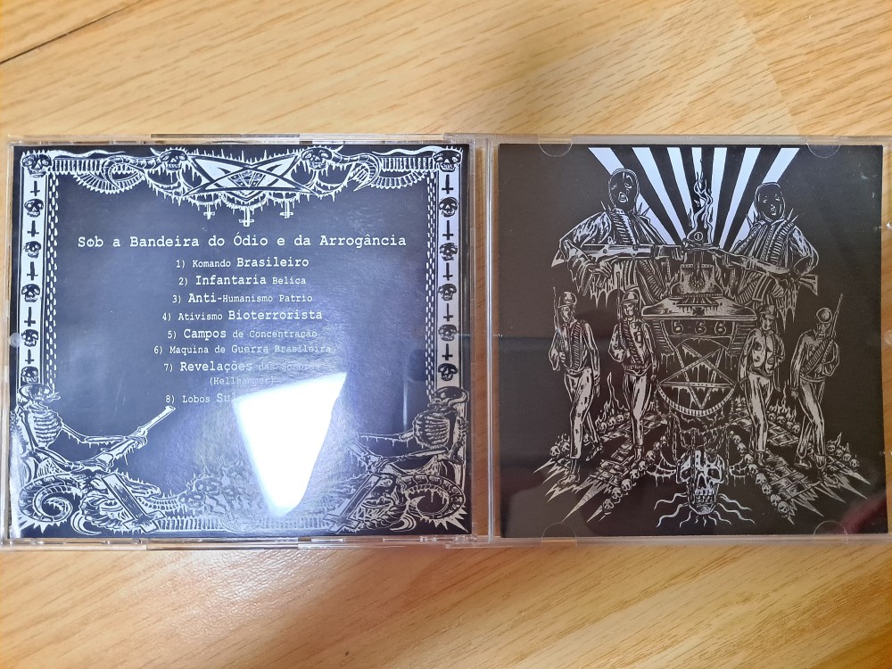 Ravendark's Monarchal Canticle - Sob a Bandeira do Ódio e da Arrogância CD Photo