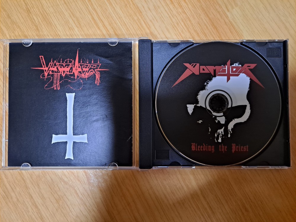 Vomitor - Bleeding the Priest CD Photo