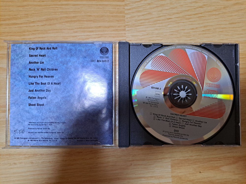 Dio - Sacred Heart CD Photo