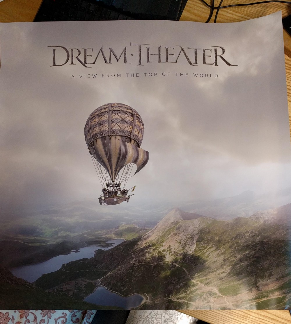 Dream Theater lança o álbum A View from the Top of the World