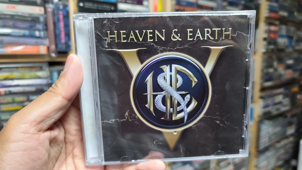 Heaven & Earth - V CD Photo