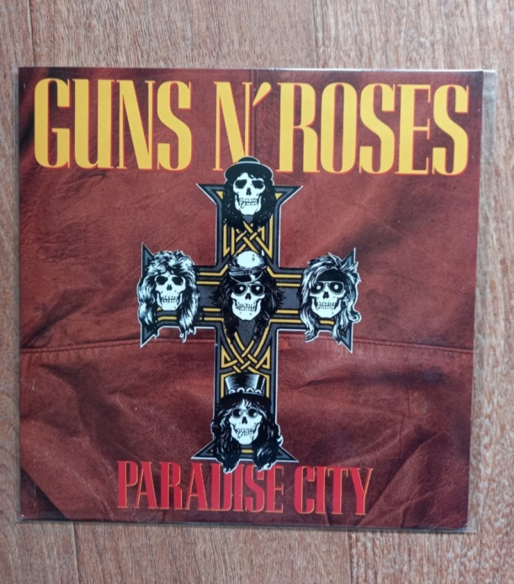 Guns N' Roses - Paradise City