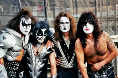 Kiss photo